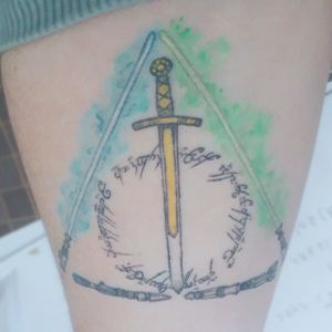 Tatuagem nerd, referências à: Harry Potter, Senhor dos Anéis, A lenda do Rei Arthur,  Star Wars e Doctor Who 