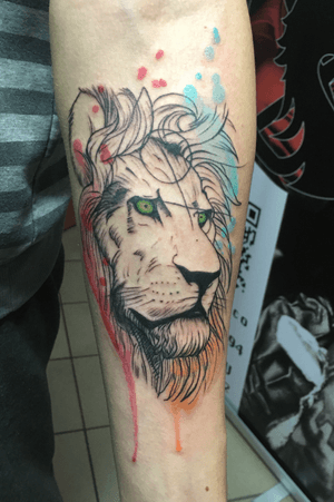 Lion with watercolor 