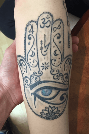 Hamsa hand with the Egyptian eye cream to protect me against the evil eye ... lotus flower, the “um” sign, Sagittarius symbol mixed with the infinity symbol, Jupiter’s (who rules my sign) symbol, “life” in Arabic .. plus “just breathe” (outside the hand) in Arabic 
