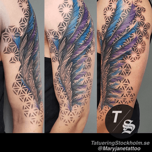 Wing color dotwork tattoo #tatueringstockholm #dotwork #feather #wing #color #sacredgeometry #maryjane #maryjanetattoo #geometric #geometry www.tatueringstockholm.se