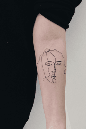Alexander Calder - Medusa                                  #kinetic #kineticart #kineticsculpture #tattoo #tattooart #AlexanderCalder #calder #caldersculpture #inked #inkedgirl #line #linework #lineworktattoo #thessaloniki #bishop #bishoprotary #tattoolovers