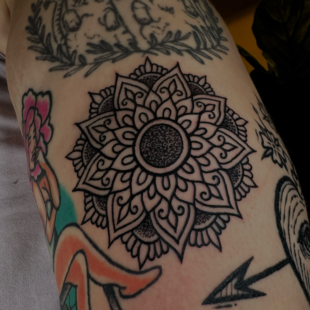 Download Matching Bff Mandala Lotus Tattoo Wallpaper | Wallpapers.com, image size:1280x1280