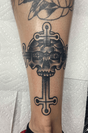 Spooky skull cross I did recently! Happy 2020! Haven’t been in here in a while but I though I would give it another shot!!! Booking for the new year hit me up!!