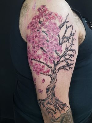 Half Freehand/ Half Stencil designed by Elekktra G. After first session. One more session to go. 