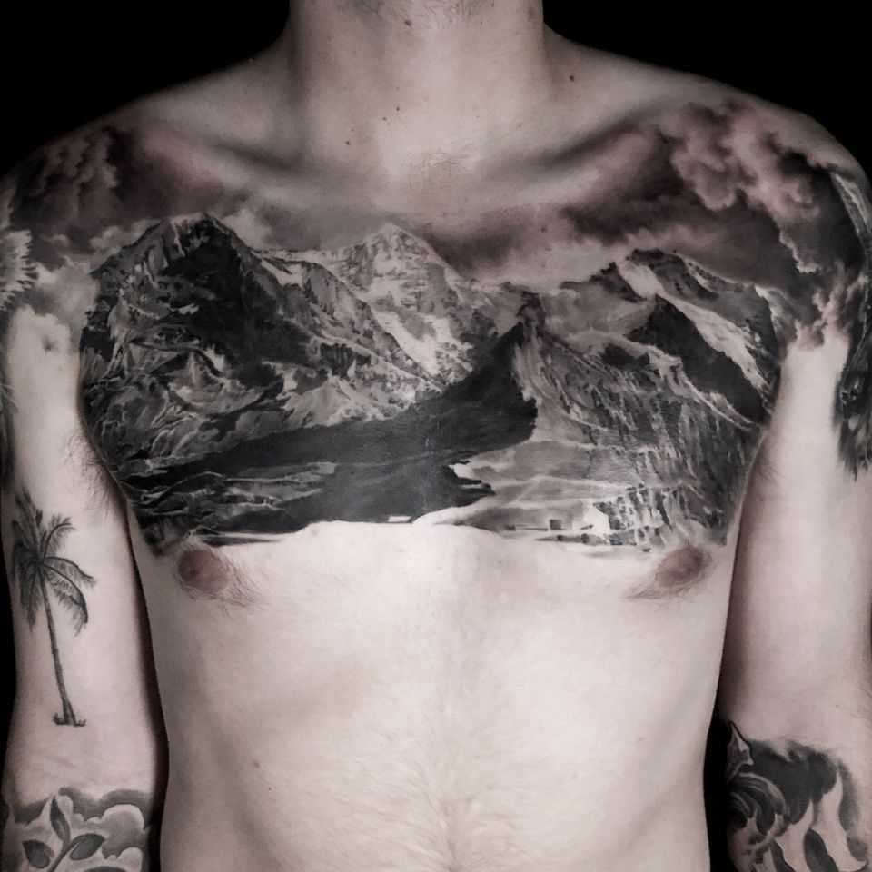 Tatuaje de realismo negro y gris por Kari Barba #KariBarba #black grey #realism #realistic #Illustrativerealism #scape #mountains #tattoo de mama