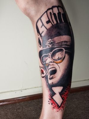 Scott Weiland, diseño personalizado------#chiletattoo #chiletatuajes #tatuajes #tattoo #black #ink #blackwork #blackandgreytattoo #inkmachines #tattoos #tattooblack #chiletattoos #SantiagoChile #scott #weiland #Musictattoos 