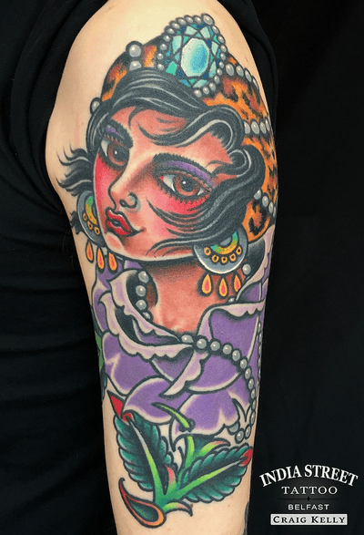 Traditional girlhead and rose design by Craig Kelly