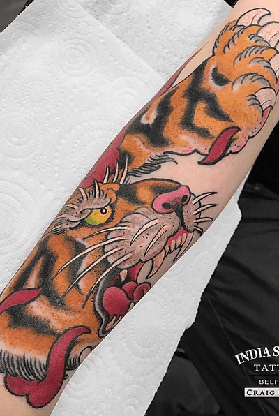 Traditional / Japanese style tiger tattoo by Craig Kelly 