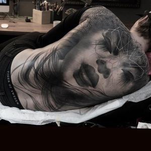 Beautiful realistic bacpiece by Pawel at High Fever Tattoo Oslo 