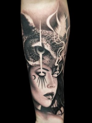 half sleeve in progress based on unknown #owl #owltattoo #womanface #womantattoo #witch #witchtattoo #blackngrey #blackngreytattoo #inkjecta #tattoodo #tattoovilnius 