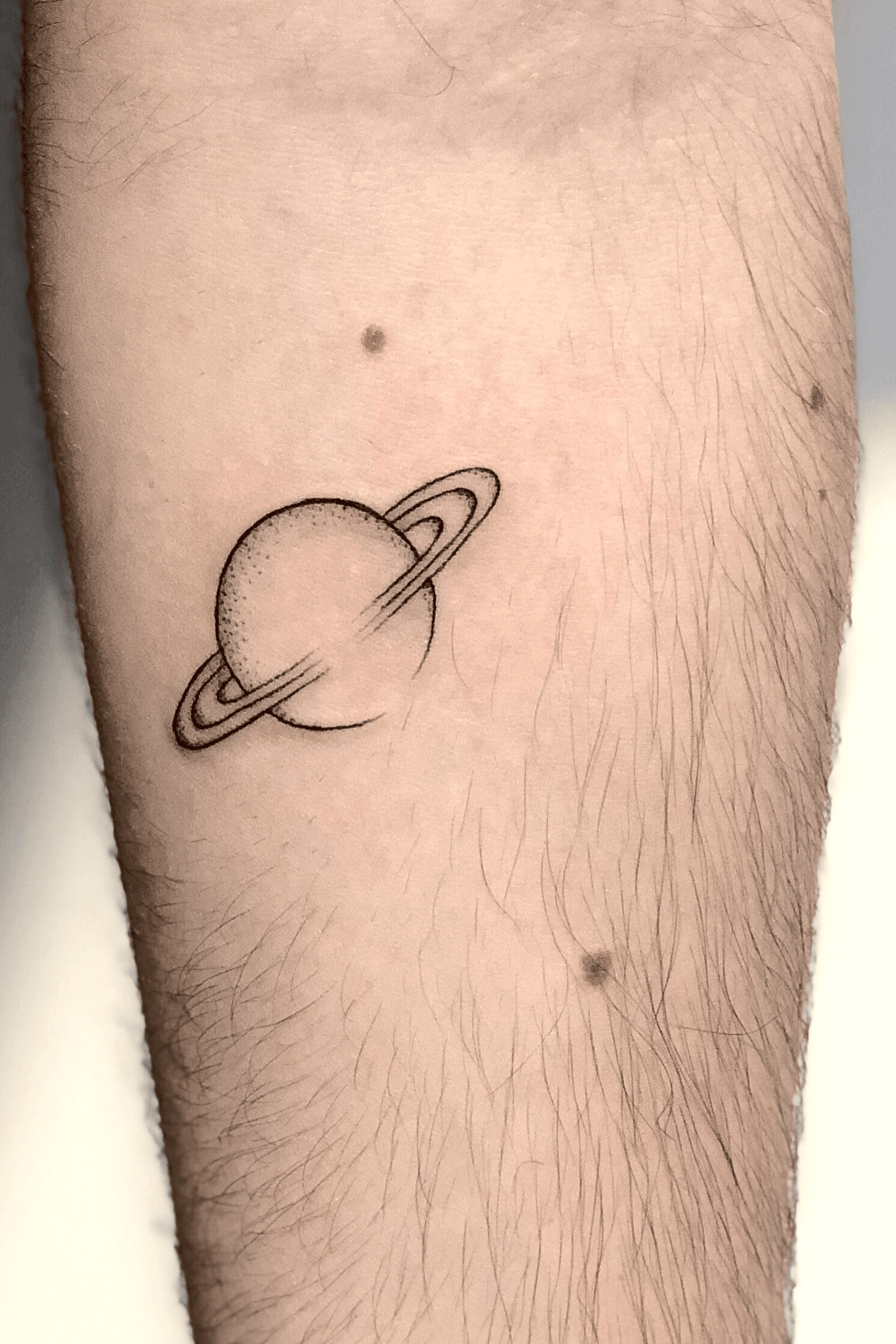 Tattoo uploaded by Aleha • Saturno, el planeta del anillo • Tattoodo