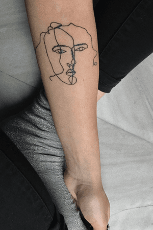 Alexander Calder - Medusa                                  #kinetic #kineticart #kineticsculpture #tattoo #tattooart #AlexanderCalder #calder #caldersculpture #inked #inkedgirl #line #linework #lineworktattoo #thessaloniki #bishop #bishoprotary #tattoolovers