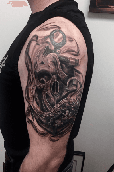 #skull #blackandgrey #tattoo #ink #tattoooftheday 