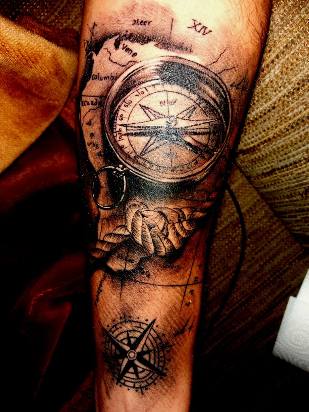 50 Latest Compass Tattoo Design and Ideas For Men And Women
