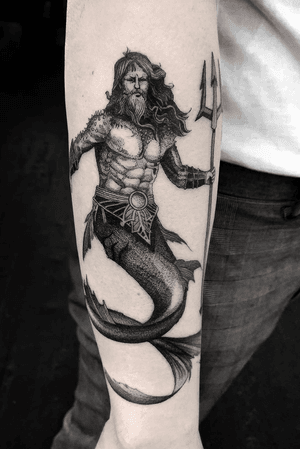 #tattoodesign #tattooflash #tattoodo #tattoos #blackwork #tattooidea #detailed #detail #singleneedle #water #mermaid #portrait #blackansgrey #blackwork #dotwork