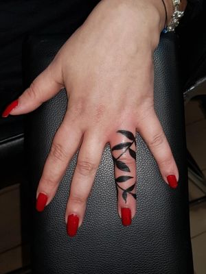 Leaf finger tattoo Done by me