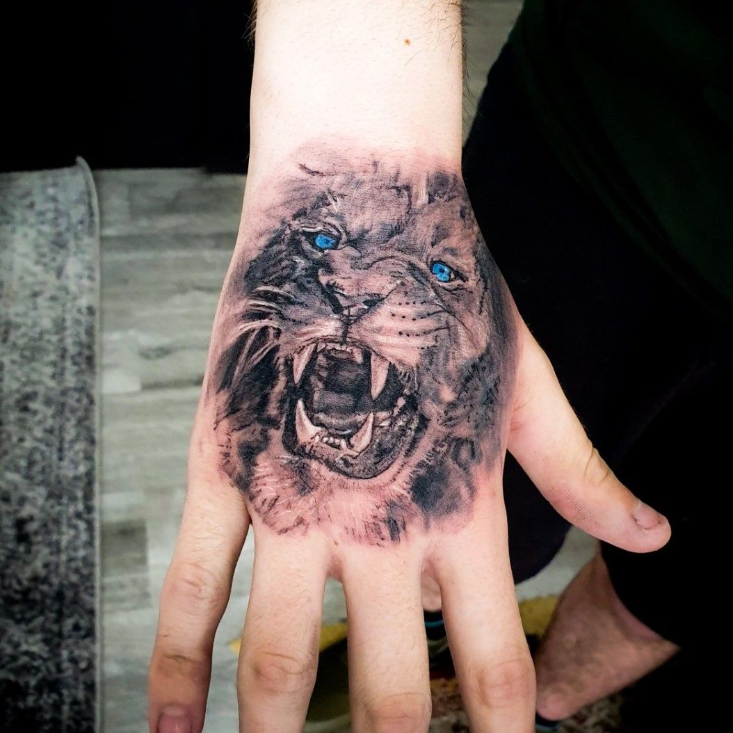 5hrs Permanent Lion half sleeve tattoo 20000