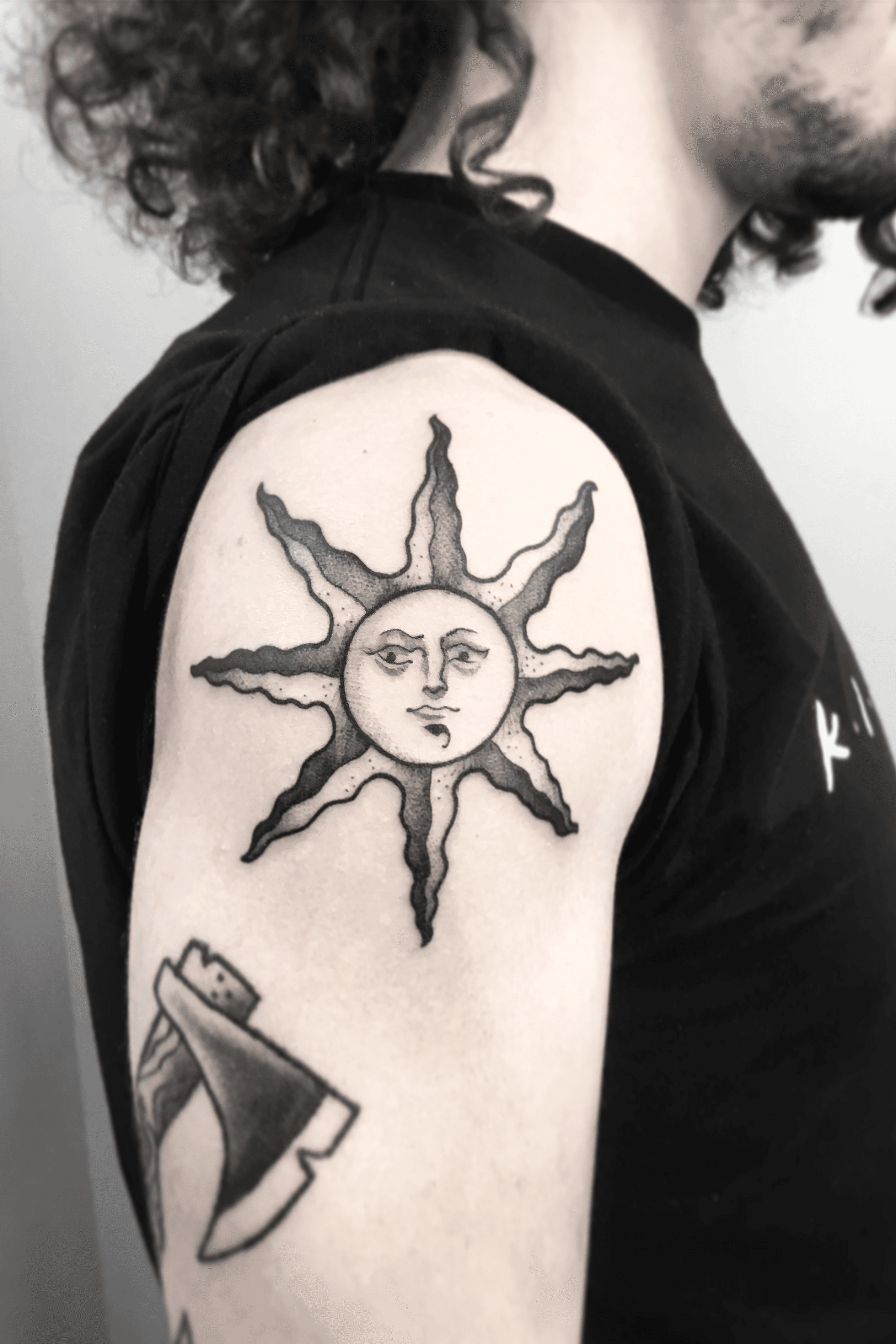 T  Wallpaper  Dark souls solaire Dark souls art Dark souls tattoo