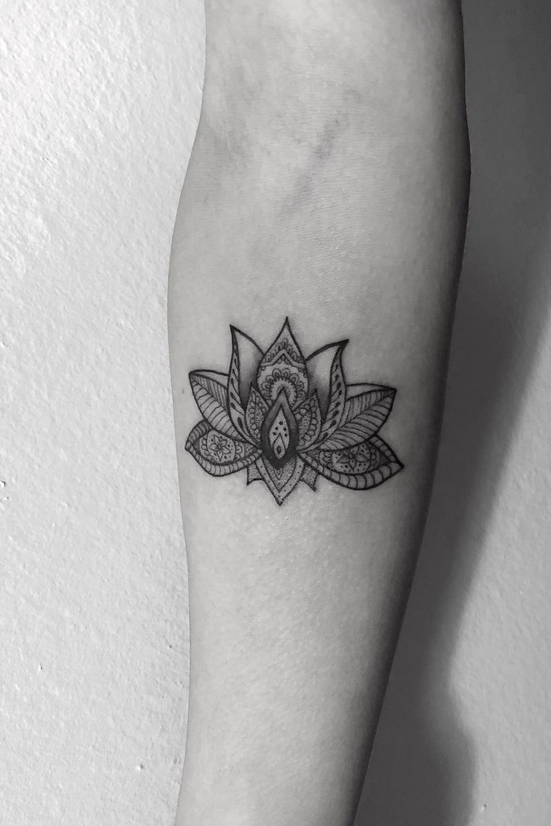 Tattoo uploaded by YULIANA • Micro lotus mandala • Tattoodo