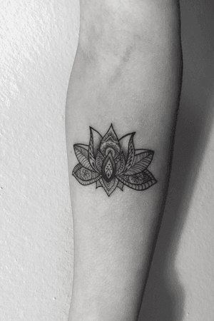 Micro lotus mandala 