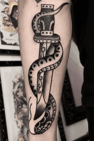 Drawn up designed in shop. #traditional #dagger #snake #goodfellastattoo 