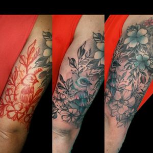 Tattoo uploaded by lucho badiola • Otro freehand de hoy.. #tattoo #inked  #ink #bird #ave #pajaro #flores #flowers #botanica #botanicatattoo  #birdtattoo #luchotattoo #luchotattooer #pergamino • Tattoodo