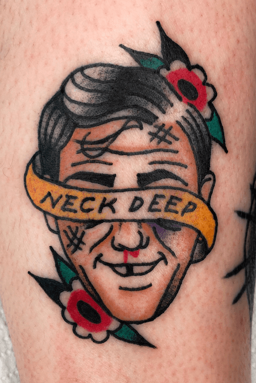 Tatuagem tradicional da banda Neck Deep 🤘🏻 Instagram: @mendestaa