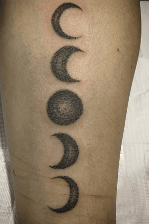#mooncycle #pointilism #tattoo