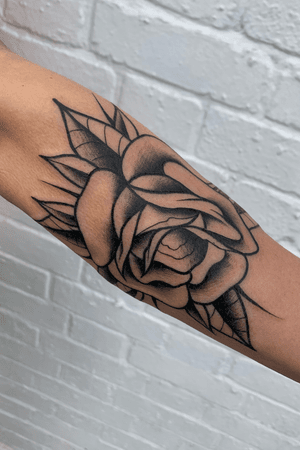Traditional rose 