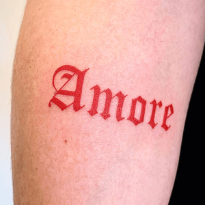 Amore old English red Ink 