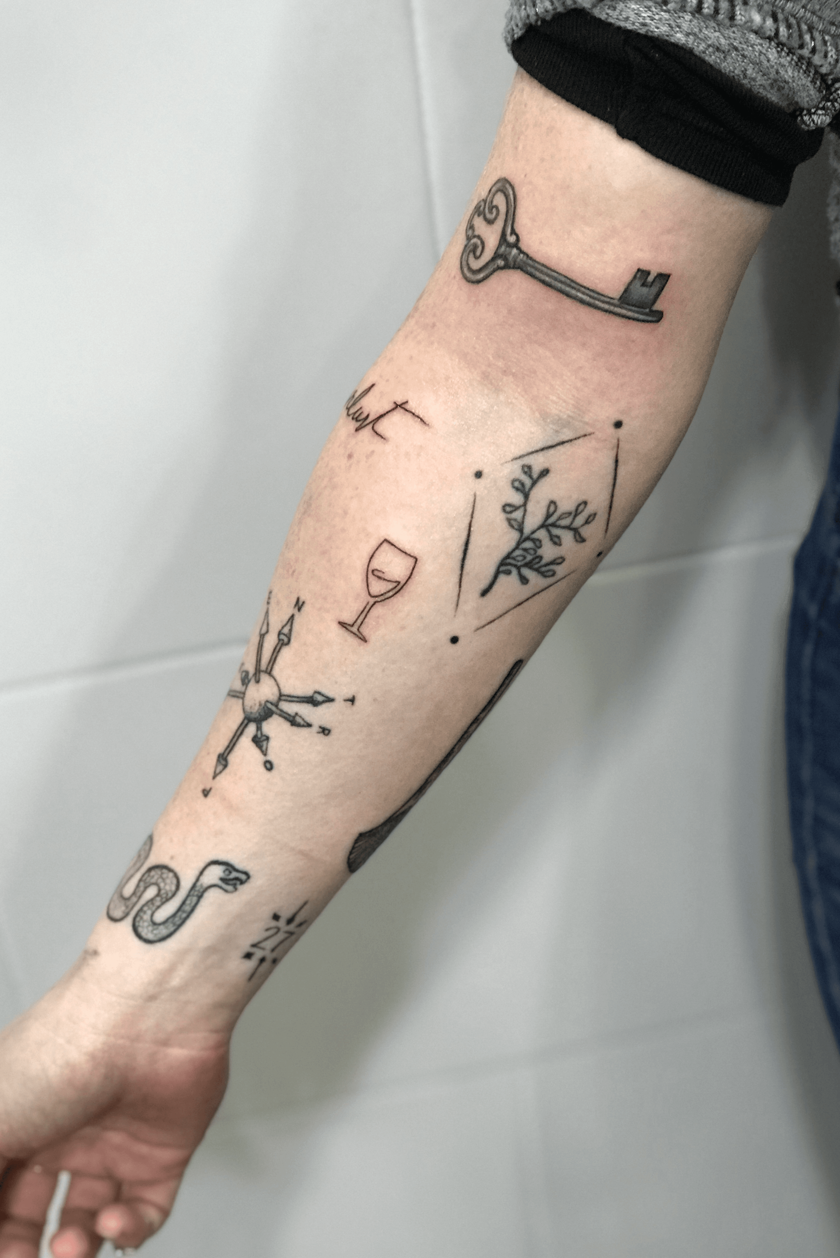 What are the best minimalist tattoos  Quora