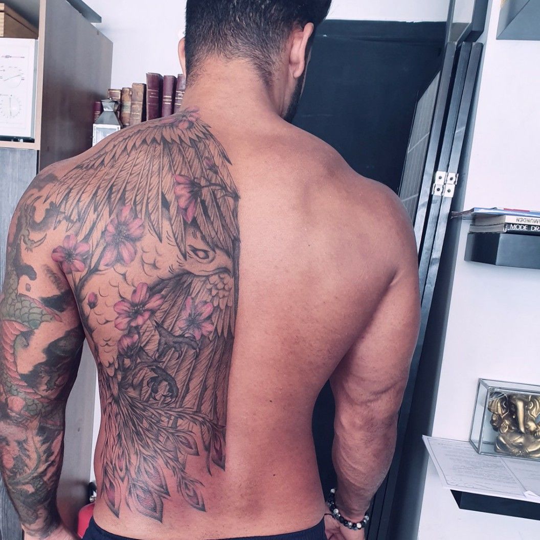 Half back japanese theme donethanks vincentines for trusting me   tattoo tattoos blackandgrey japanese halfback  Instagram