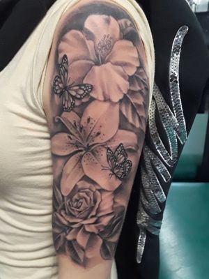 Tattoo by lakeside custom tattooing