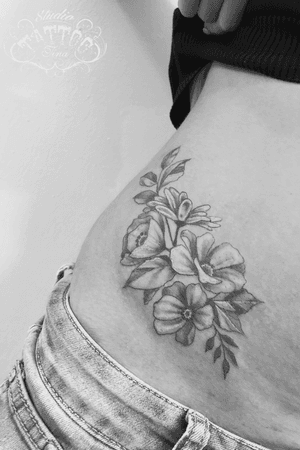 Tattoo flower 