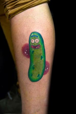 I'm pickle Rick!! Tatuagens com horário marcado. Orçamentos e agendamentos pelo WhatsApp ☎ (11) 96545-7569 Estamos ao lado do do metro Tucuruvi.#rickandmorty #rick #adultswim #rickandmortytattoo #geektattoo #mrmeeseeks #tattoo #geektattoo #picklerick #tattoolife #brasil #tucuruvi