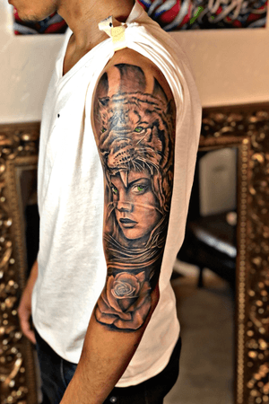 Tiger y mujer tattoo 