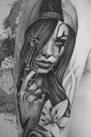 Tattoo by Laura ink tattoo vegan shop