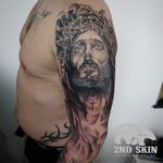 Happy New year to everyone . Thank you  to all our customers for great support. We do everything that matters for our regulars and I wish next year will bring us more joy and creativity. I have finally finished Jesus sleeve. I am going to upload fully healed version later.Tattoo done by @uktattoosergio#2ndskin #tattoo #bodyart #tattoos #sketch #illustration #draw #drawing #pencil #tattoos #art #painting #jesus #da16 #tattooart #tattooartist #jesustattoo #religioustattoos #blackandgray #2ndskin #da16