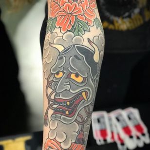 Hannya, Clouds & Peonies hecho por Rodrigo Canteras #hannya #hannyatattoo #peony #peonytattoo #japanesetattoo 