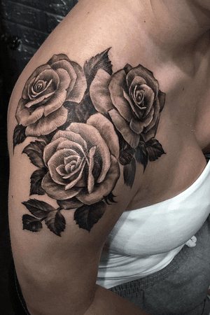 Another rose tattoo for lovely Amelia