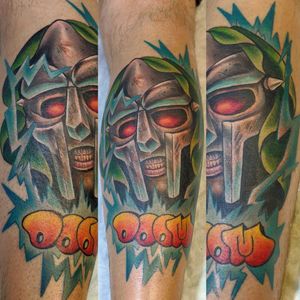 MF DOOM I finished up on a calf the other day. Super fun! Who is your favorite rapper? @metamorphosistattoosideshow @tattoometamorphosis . . . *I own no right to the music* Music owned by MF DOOM and the recording studios who produced it #rapper #rap #rappertattoo #rapmusic #drdoom #mfdoomtattoo #mfdoom #drdoomtattoo #comictattoo #doom #bouldercolorado #lyonscolorado #lovelandcolorado #longmonttattoo #longmontcoloradotattoo #longmontcolorado #bouldertattooartist #coloradoart #coloradolife #coloradotattooartist #colorado