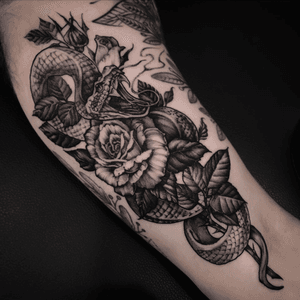 Tattoo by Rick Schenk #RickSchenk #illustrative #blackandgrey #snake #rose 