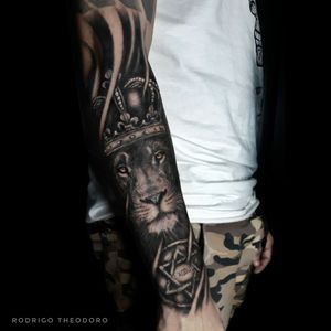 Tattoo by Rodrigo Theodoro