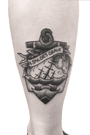 -SAILORS GRAVE-⛵️ Did this piece for @skrellinora , based on her fathers tattoo done a long time a go.👉🏿Thanks again for the oportunity to be part of this piece of history!😁...For more tattoos you can find me @motorinktattooshop in AmsterdamOr@thetattoogarden in The Hague...For more info send me a DM! 📩...#sailorsgrave #sailortattoo #classictattoo #dotowork #blackworkerssubmission #darkartists #thedarkestwork #blackmasterink #artesobscurae #tattrx #onlythedarkest #blackworkershero #amsterdam🇳🇱 #thehague #art #motorink #thetattoogarden #blackmasterink