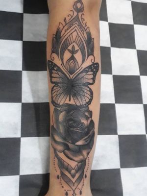 📱41 9 95520241 #tatuagem #tatuagens #tatuador #tatuadores #tattoo #tattooist #tattooartist #blackwork #electricink #newschool #neotradicional #neotrad #ink #inked #art #artes #tatuadoresbrasileiros #curitiba #parana #brasil #brazil #mandala #mandalatattoo #tattooart #tattooing #piercing #tattoodo #cwb #artfusion #artfusionsupply