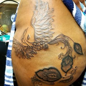 Fresh ink done by:H @hdc1tattoos_an_designs @hdc1tattoos2 #tattoodoer #tattooer #tattooartist #baltimoretattooartist #baltimoreartist #baltimoreink #artist #tattoosbyH #getatme #nametattoo @skinart_mag @inkedsociety88 @urbanink #getatme #tryntattootheworld #inmyownlane #inkedgirls #blackgirlslovetattoos @blackgirlslovetattoos