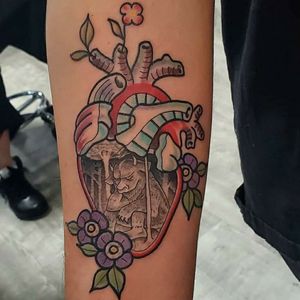 Traditional anatomical heart with " where the wild things are" front cover illustration. Done with fineline.#anotomicalheart #boldwillhold #wherethewildthingsare #childrensbook #illustration #BoldTattoos #dotwork #flashtattoo #nyc #nyctattooer #nyctattoos #alphabetcity #manhattan #