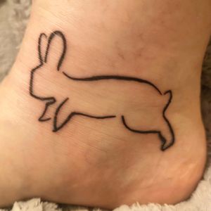 Got this cute bunny to represent our Bonnie and Luci 🐰❤️ 9th February 2020 #rabbit #tattoo #outlinetattoo #rabbit tattoo #cute #bunnylove