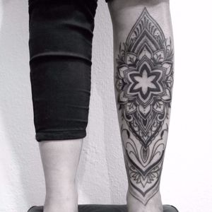  #ornamentaltattoo#feminin #tattoo #geometric #organica #mandala #flores #rosatattoo #dmoch