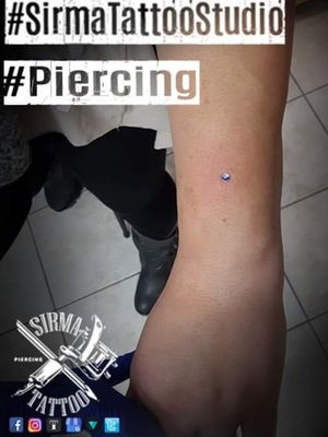 Microdermal Piercing#PiercingStudio #Piercing #SirmaTattooStudio #Dermal #Microdermal #Nafplio #MicrodermalPiercing #PiercingLover #Anchor